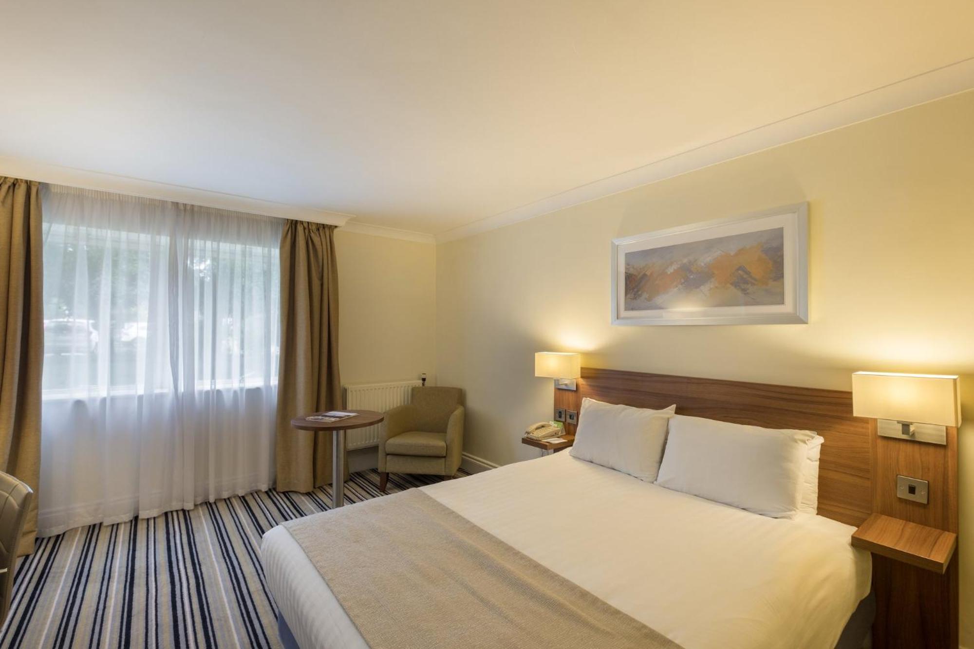 Hotel By Ihg