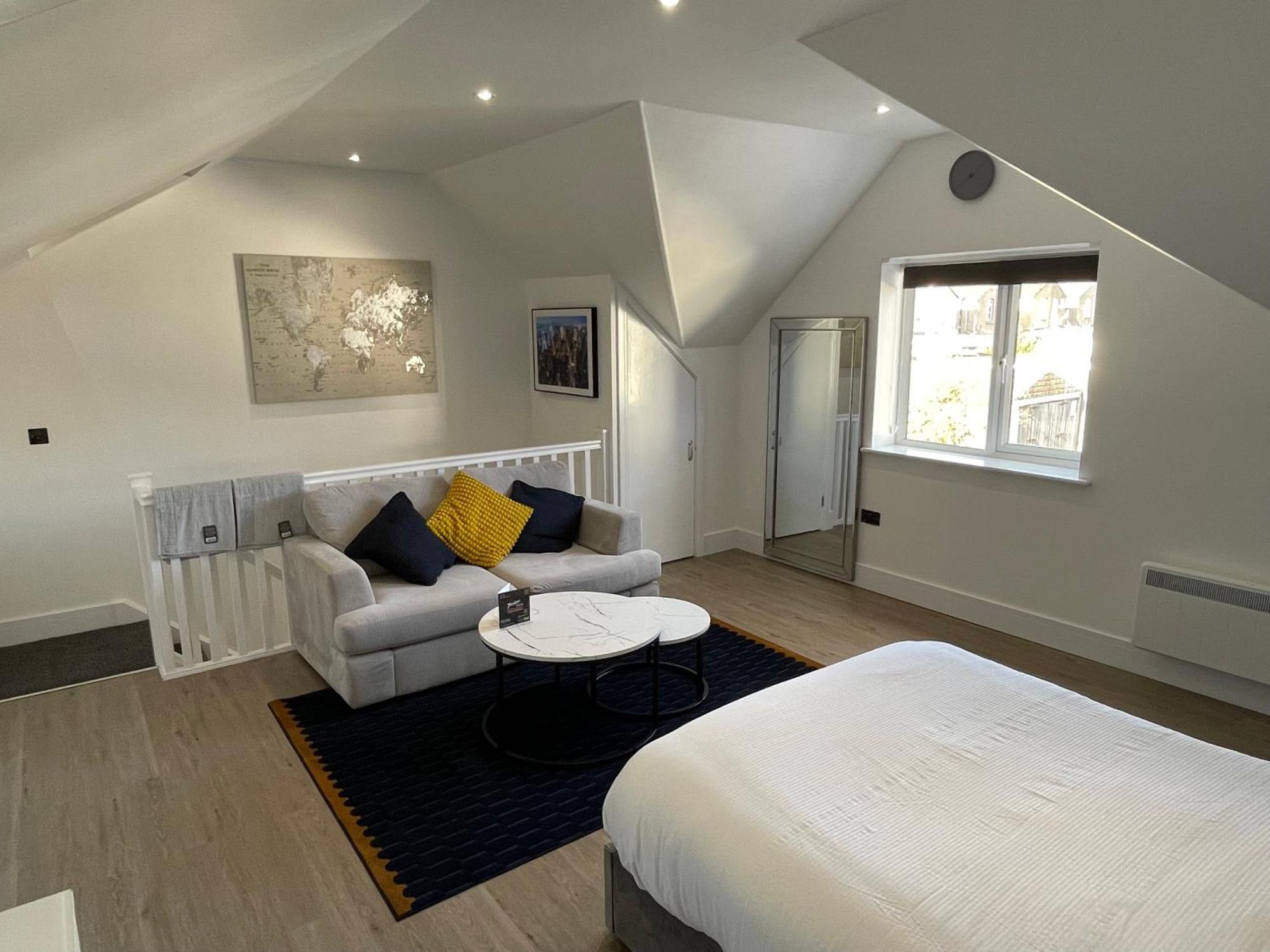 Welcome 55b- Self Check-in Whole Fully Refurbished Aparthotel *