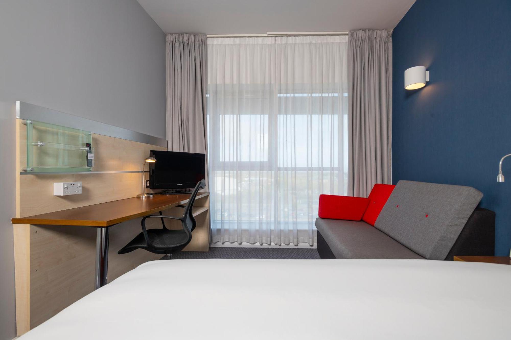 Hotel Express Centre By Ihg Swindon