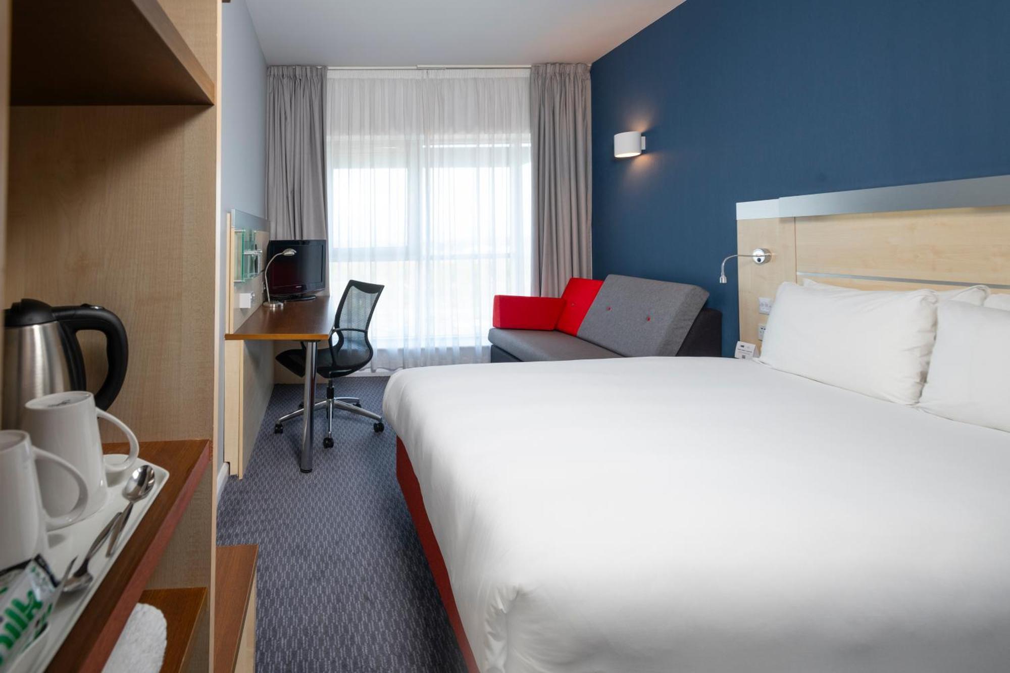Express Centre By Ihg 3*
