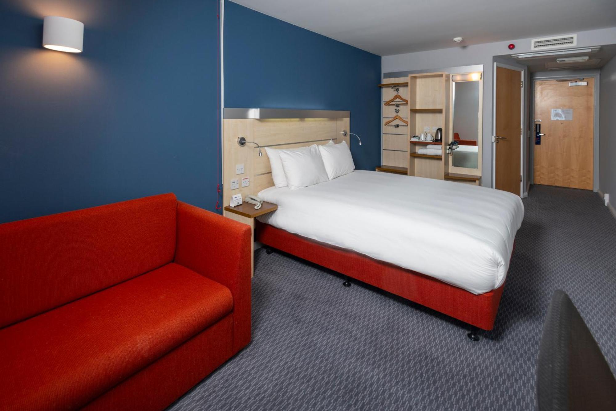 Express Centre By Ihg 3*