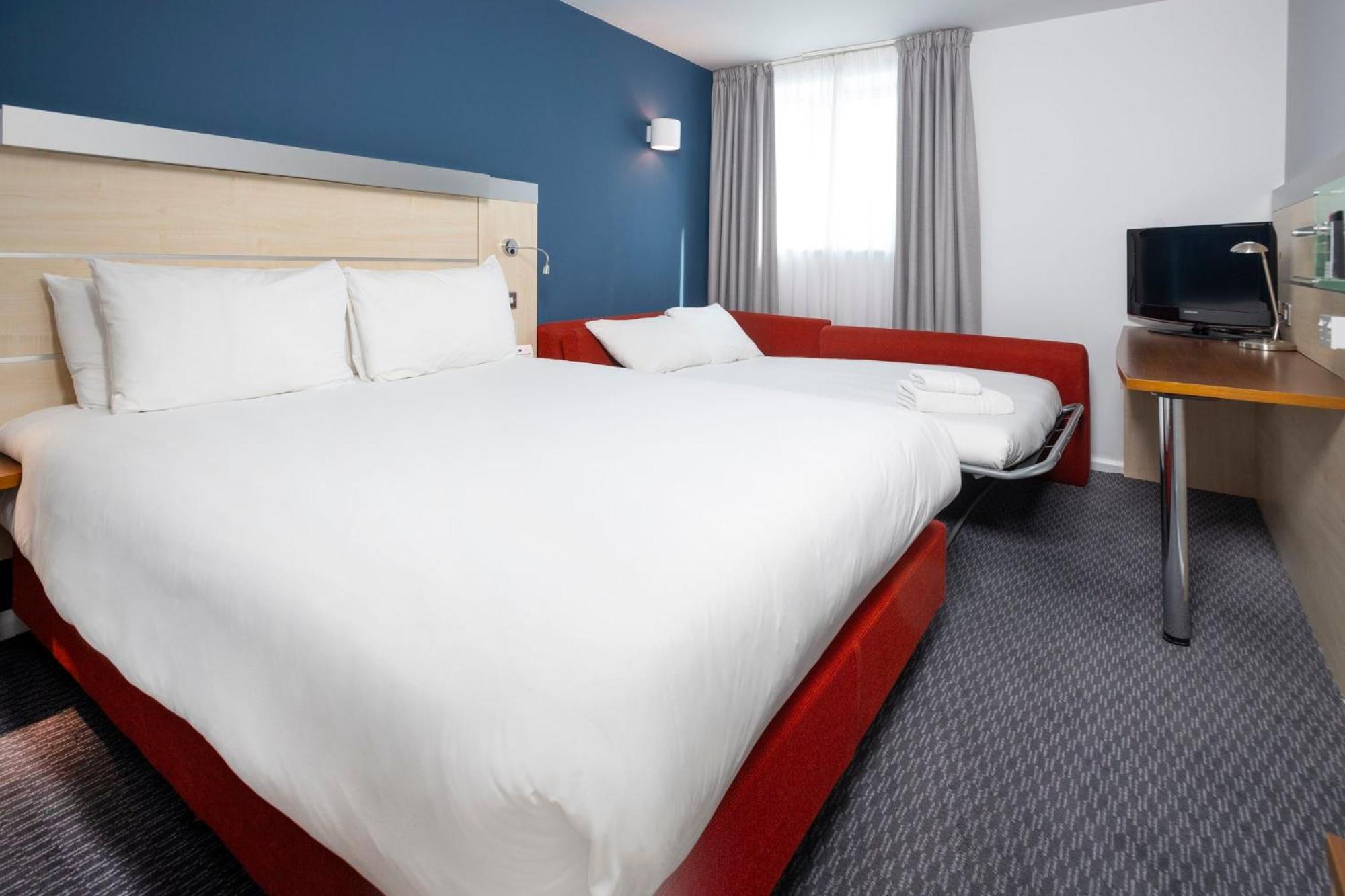 Express Centre By Ihg 3*