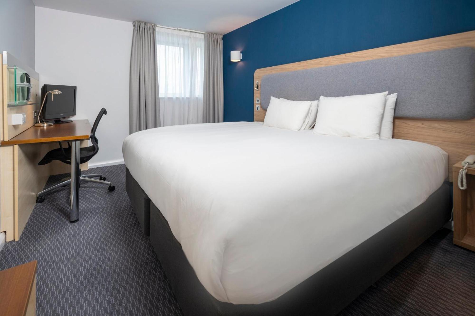 Express Centre By Ihg Hotel Swindon