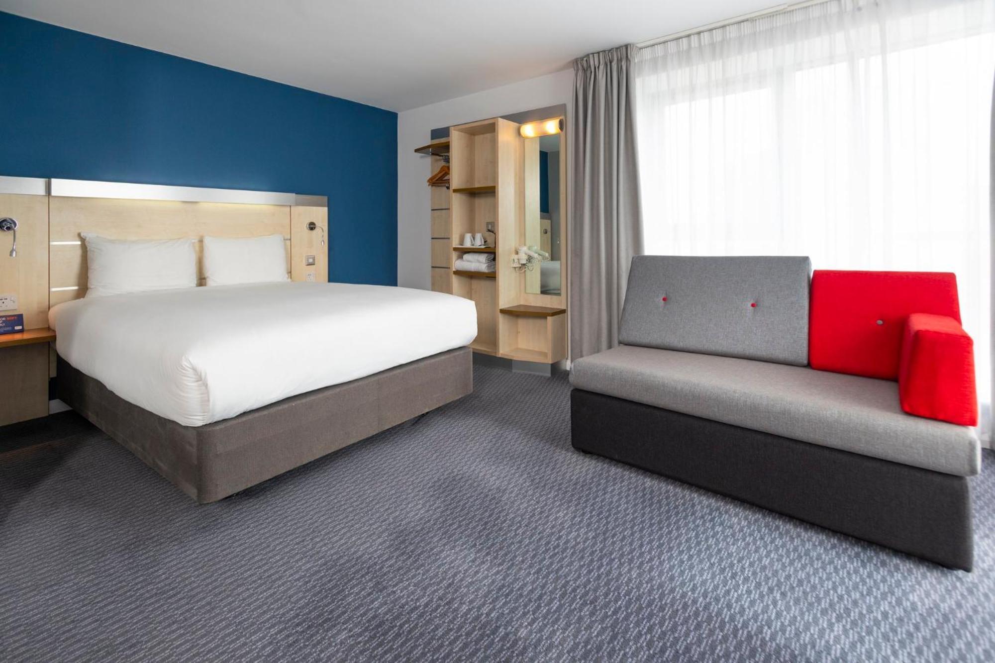 Express Centre By Ihg Hotel