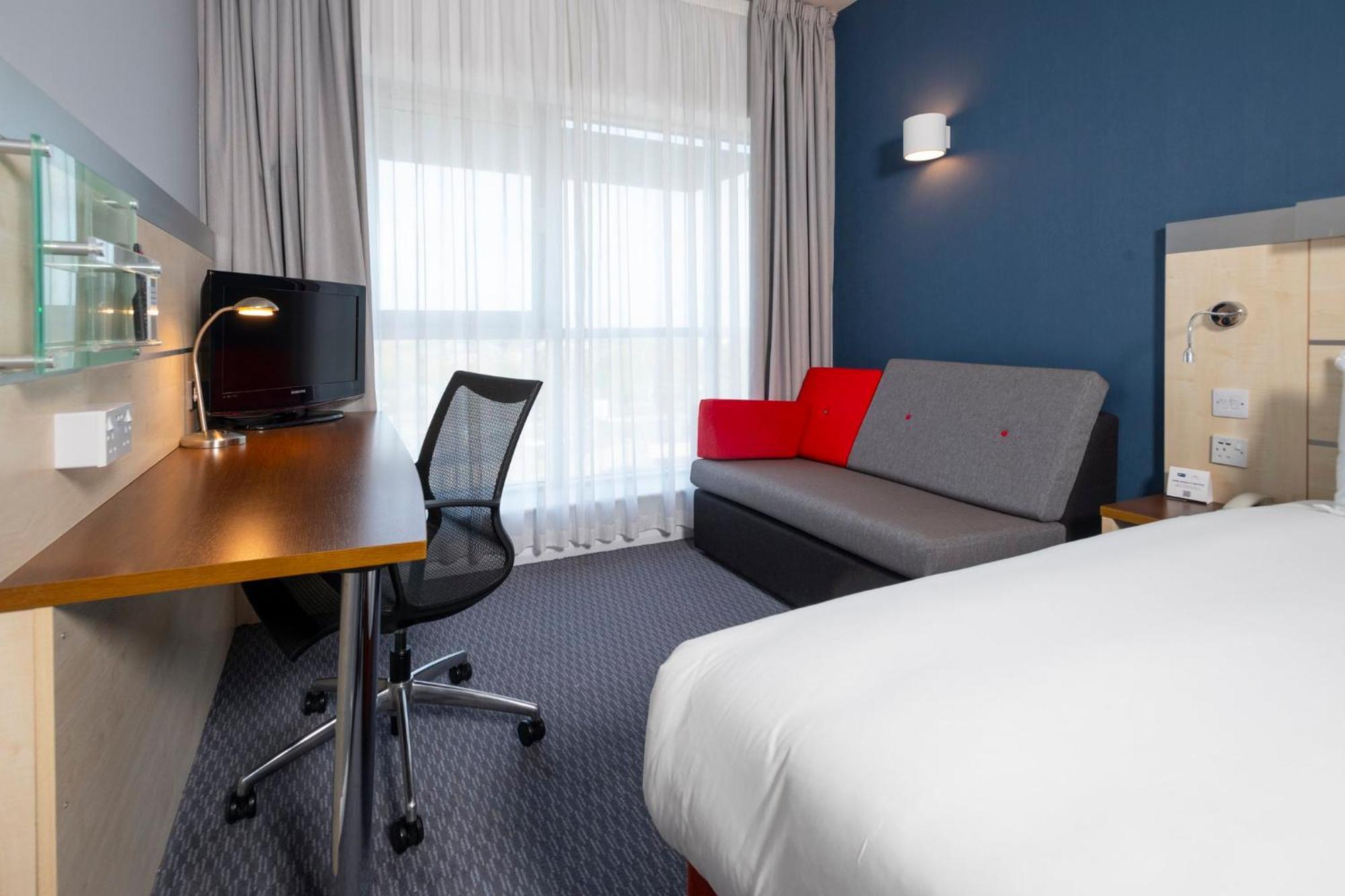 Express Centre By Ihg Hotel Swindon