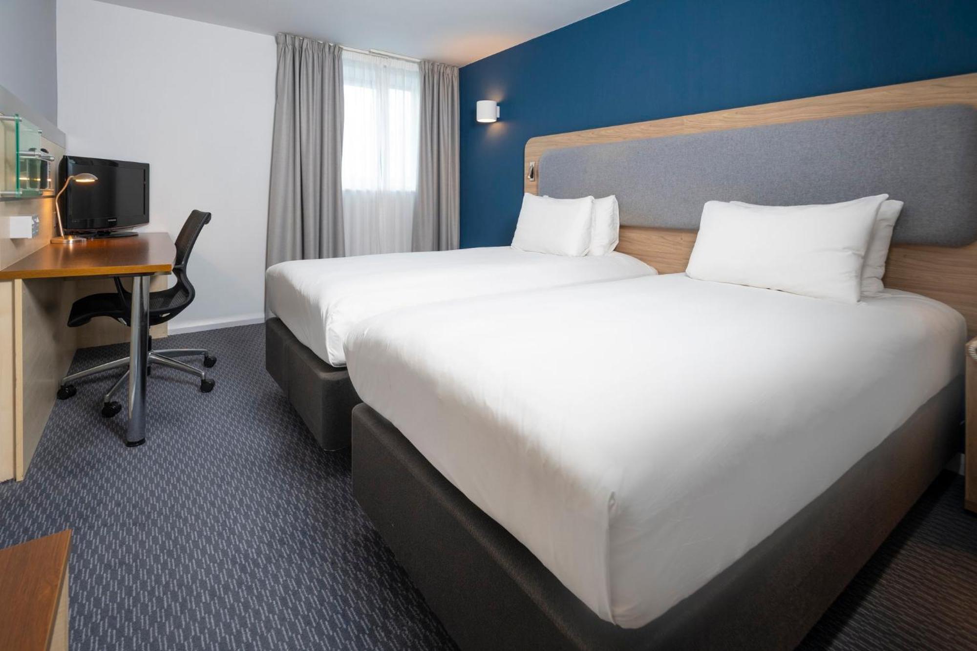 Express Centre By Ihg Hotel
