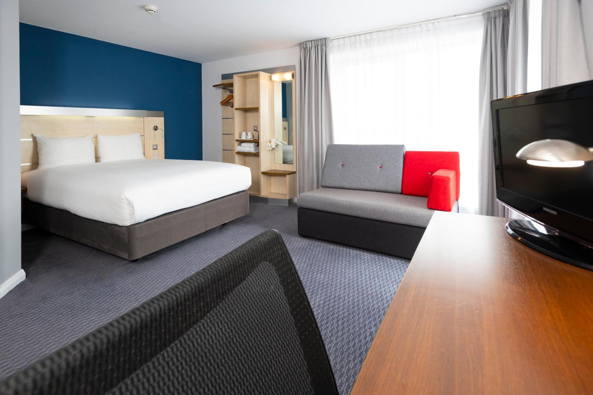 Express Centre By Ihg Hotel Swindon