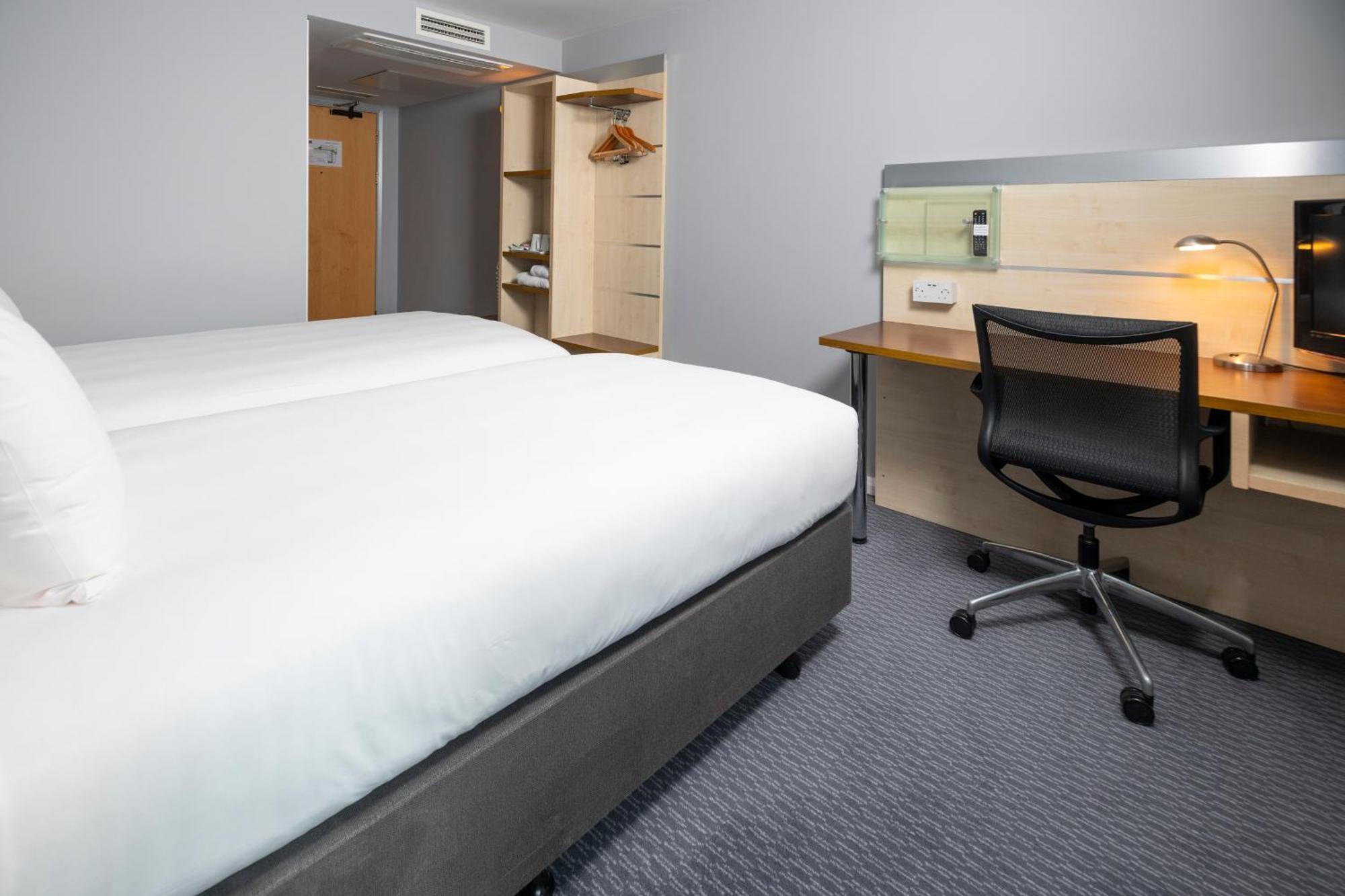 Express Centre By Ihg