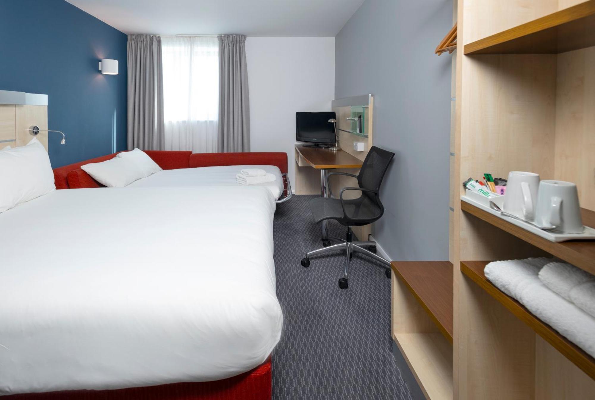 Express Centre By Ihg Hotel