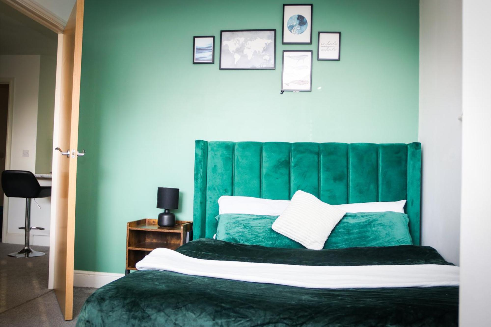 40 Percent Off 2bed Centre Apartamento Swindon