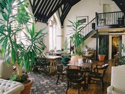 Schoolhouse Restaurant And Hotel