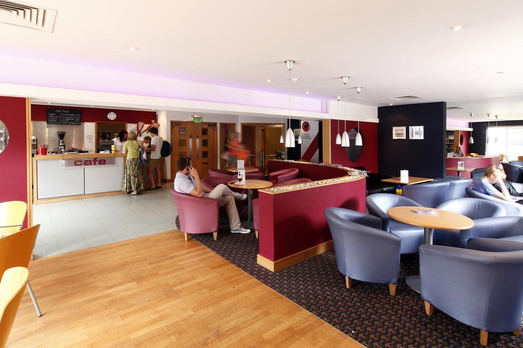 Hotel South Marston And Leisure Club Swindon