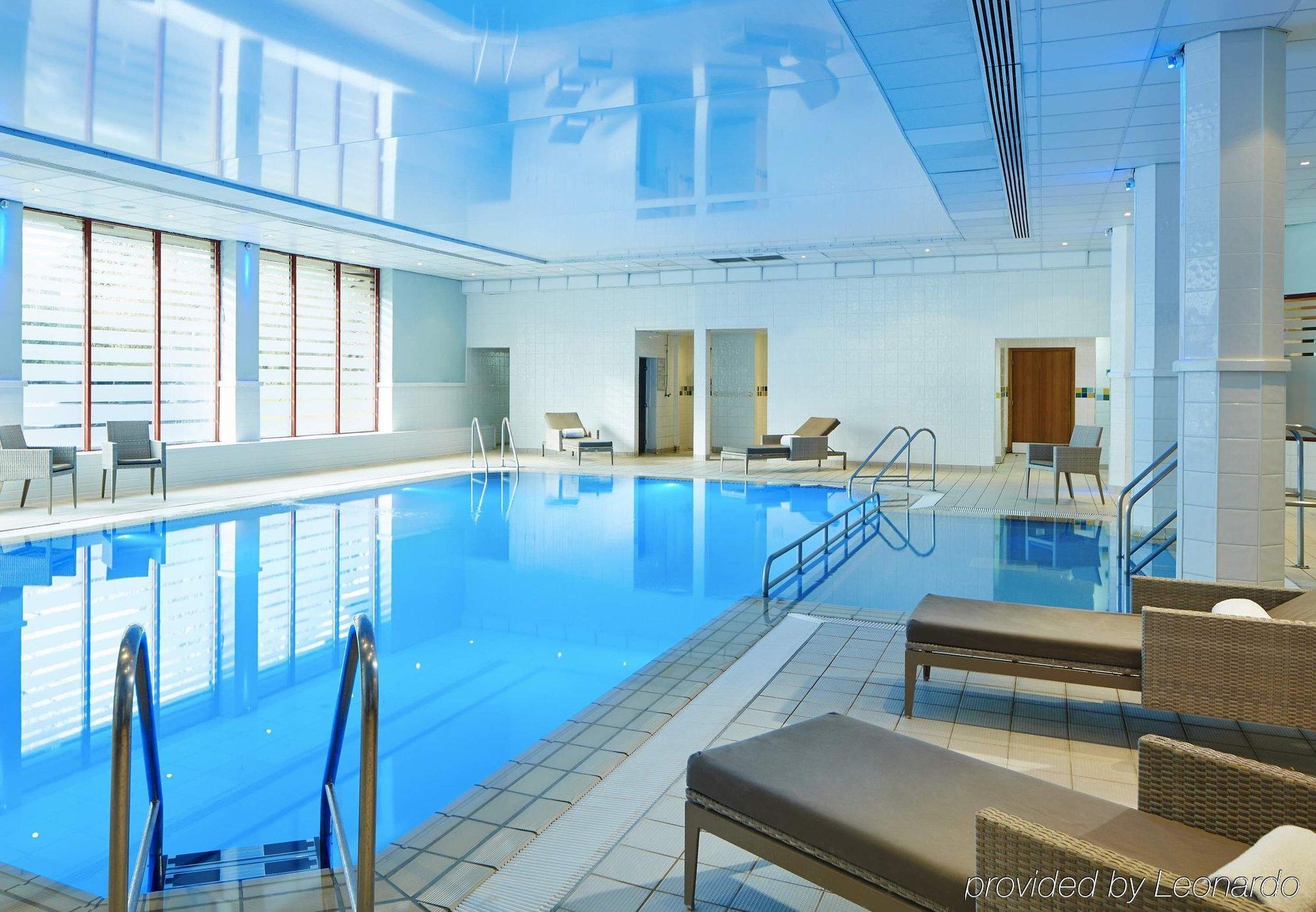 Delta By Marriott Khách sạn Swindon