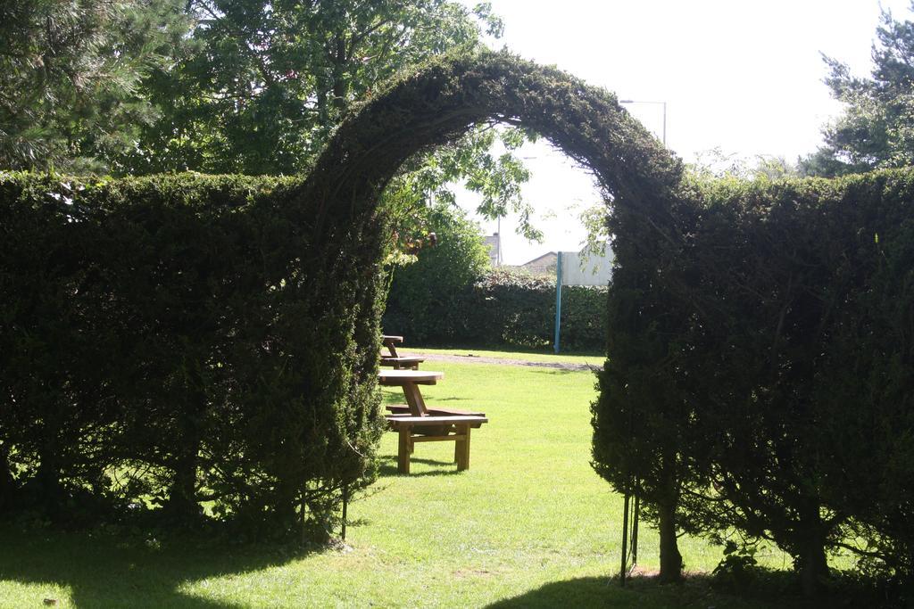 Marsh Farm 3* Swindon