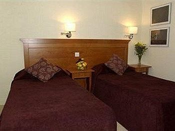 Hotel The Crown 3*