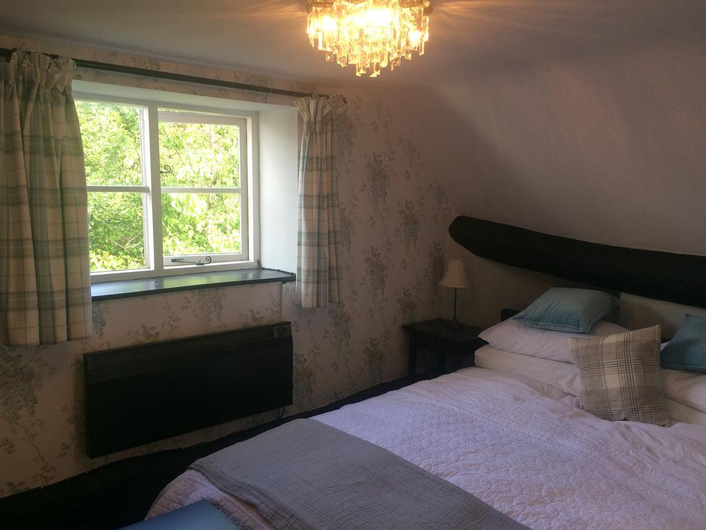 The Three Horseshoes Annex Guest house Swindon