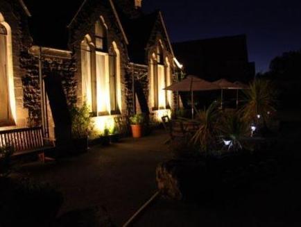 Hotel Schoolhouse Restaurant And