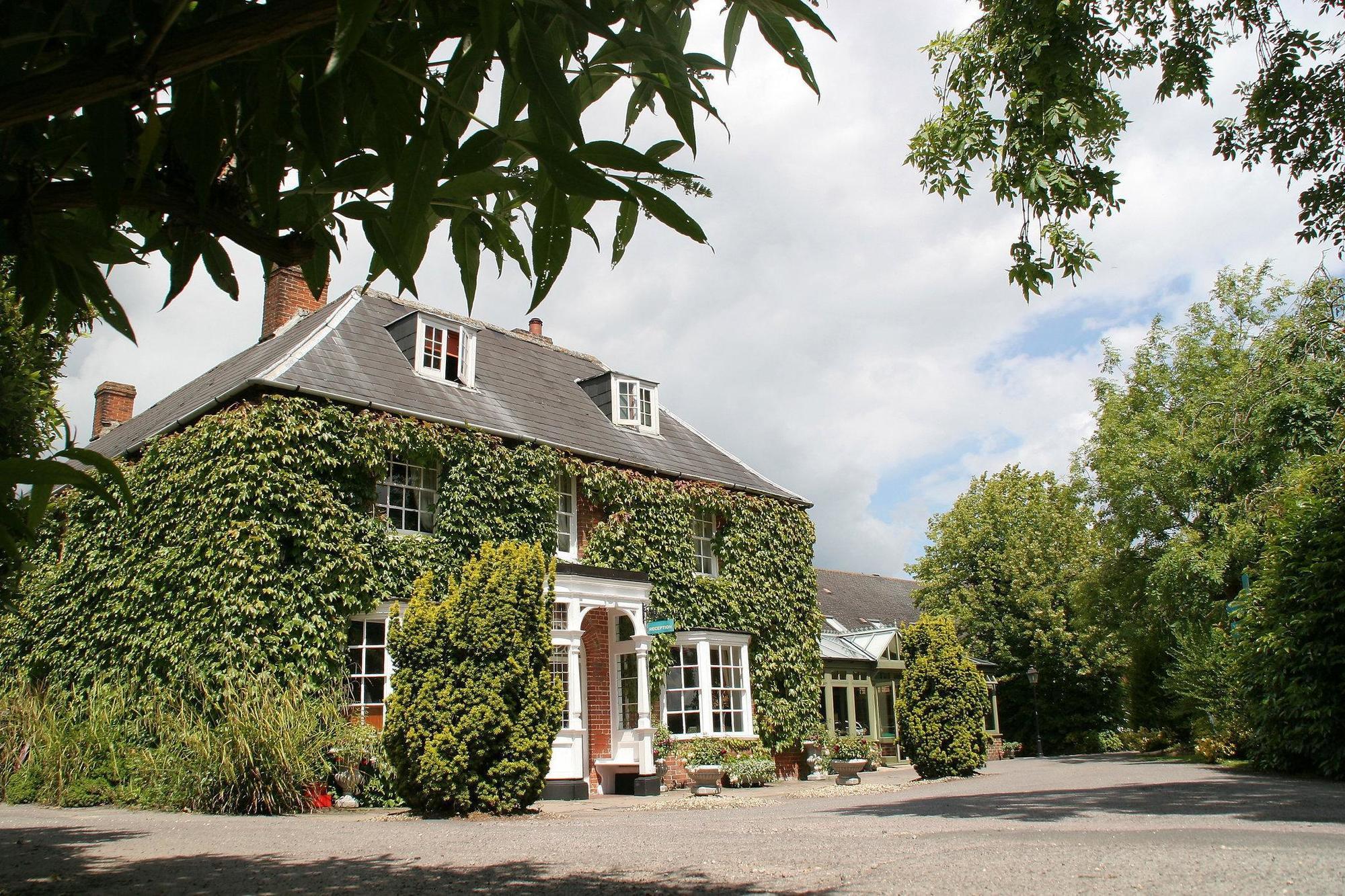 Hotel Marsh Farm 3*