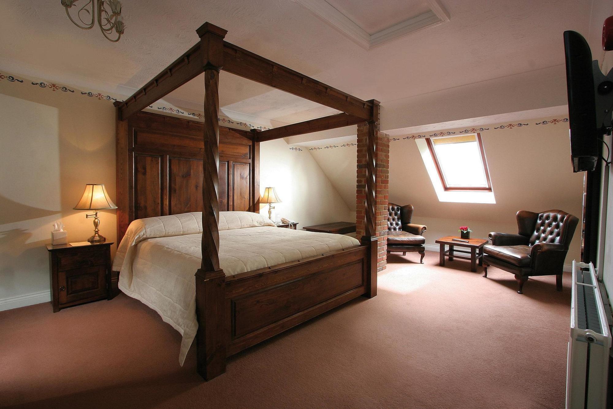 Marsh Farm Hotel Swindon