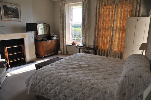 Overtown Manor Bed & Breakfast Swindon