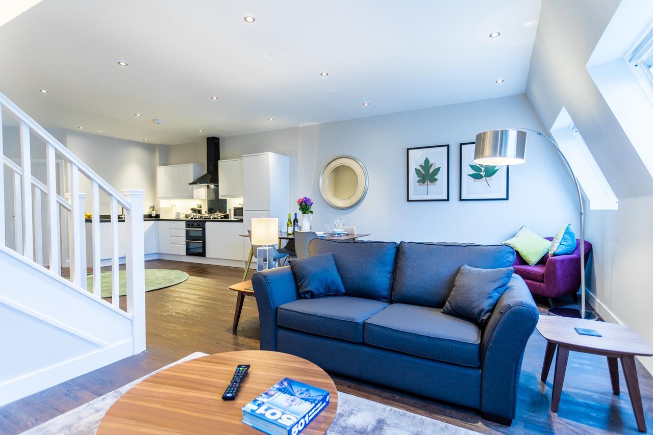 Life Serviced - Old Town Apartment *