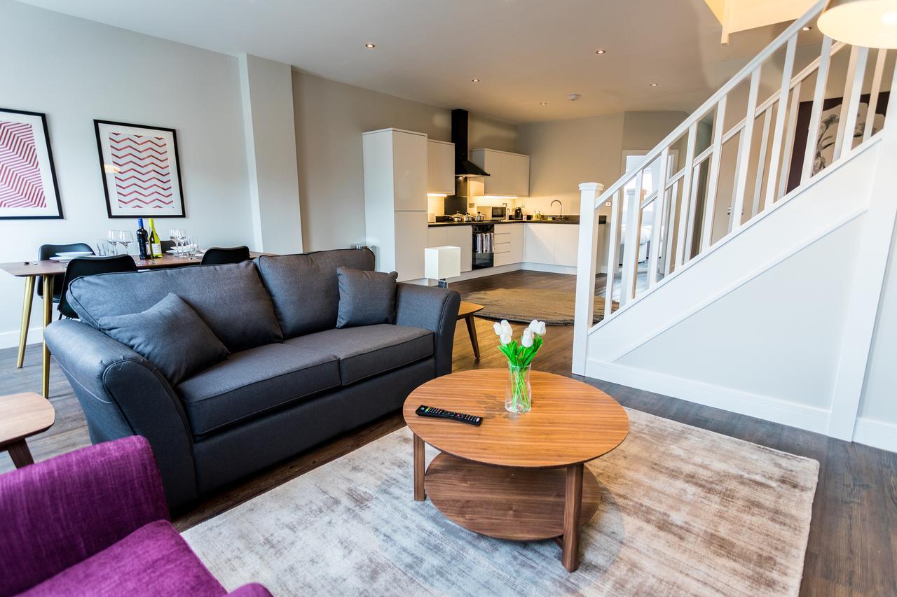 Life Serviced - Old Town Apartment Swindon