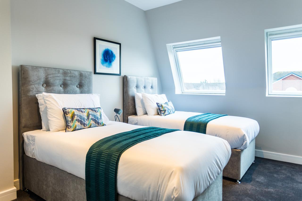 Life Serviced - Old Town Apartment
