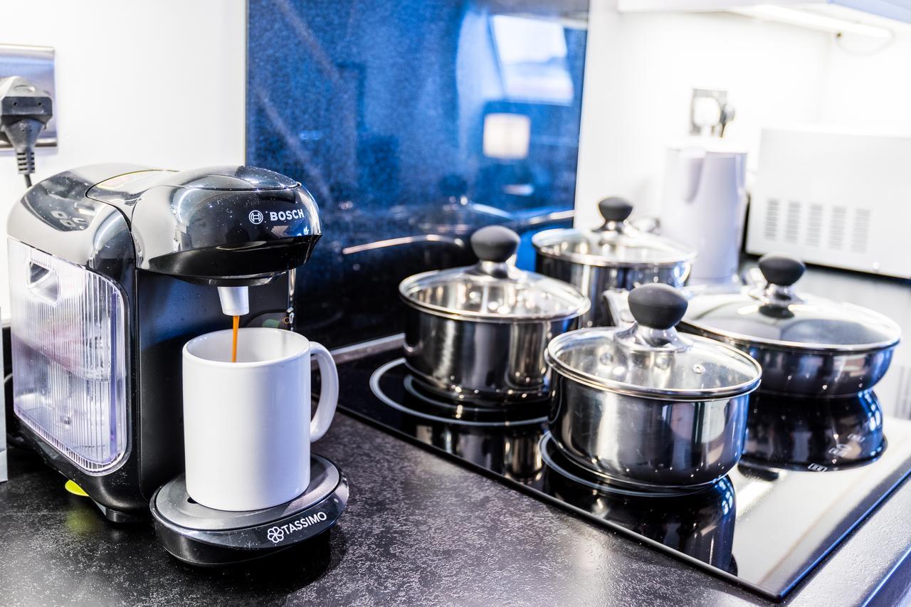 Life Serviced - Old Town Apartment *