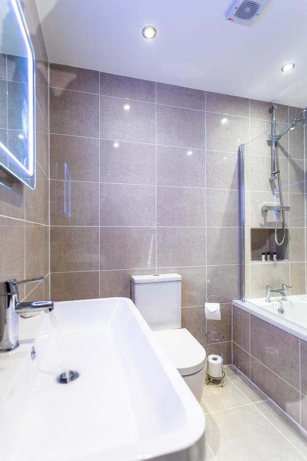 Life Serviced - Old Town * Swindon