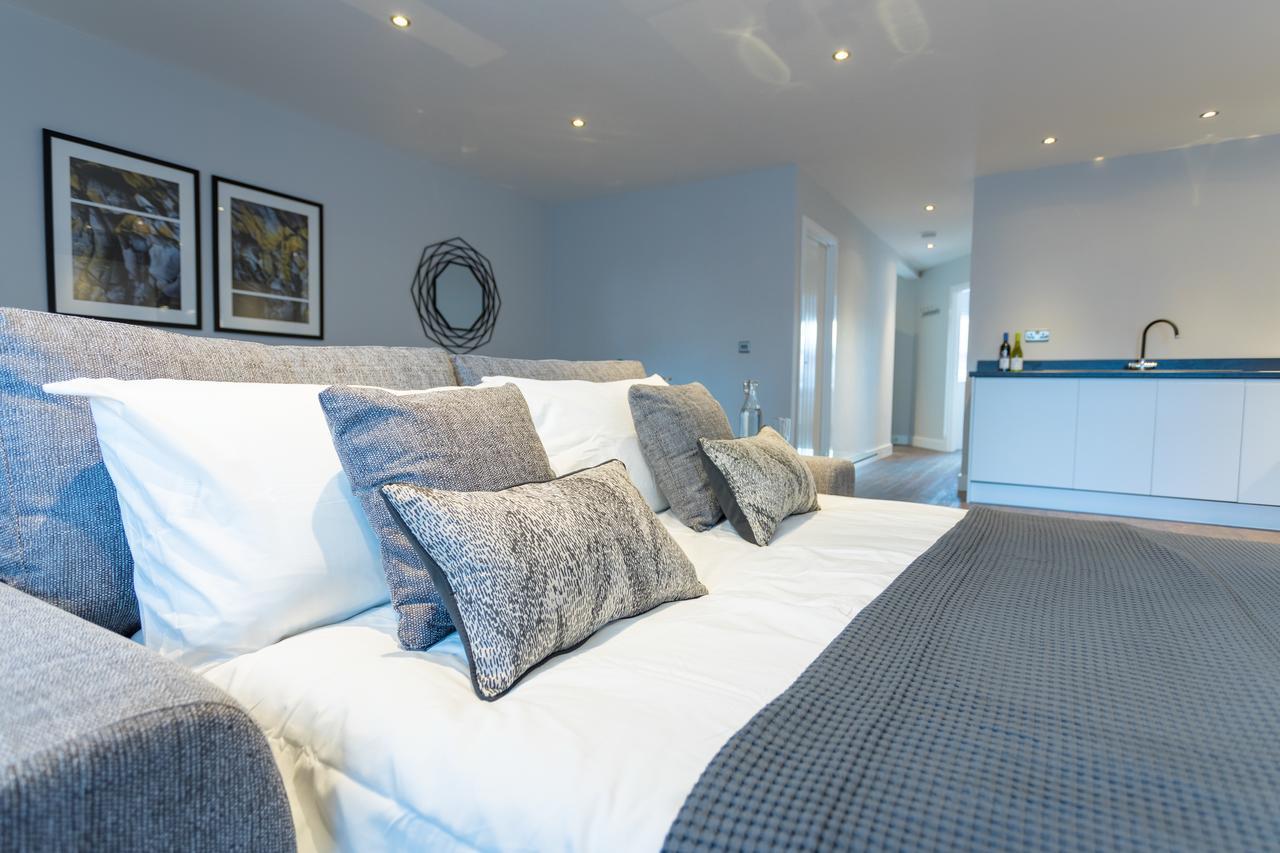 Life Serviced - Old Town Apartment *