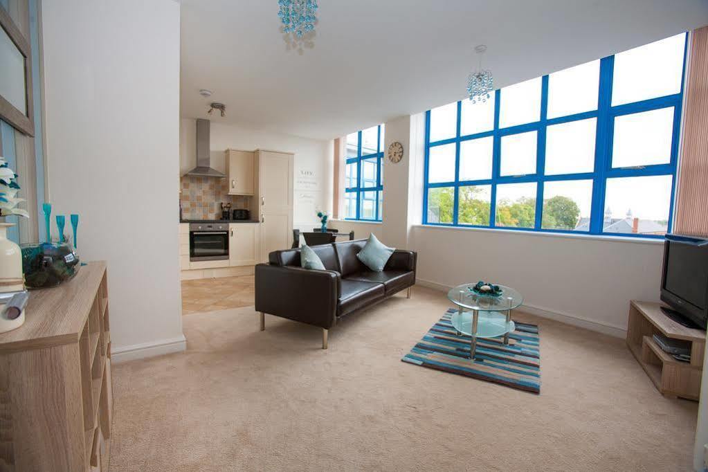 Hamilton Grace - Wessex Court 4* Swindon