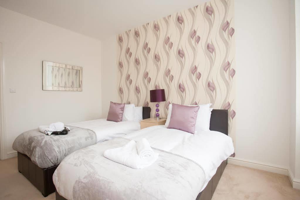 Hamilton Grace - Wessex Court 4* Swindon