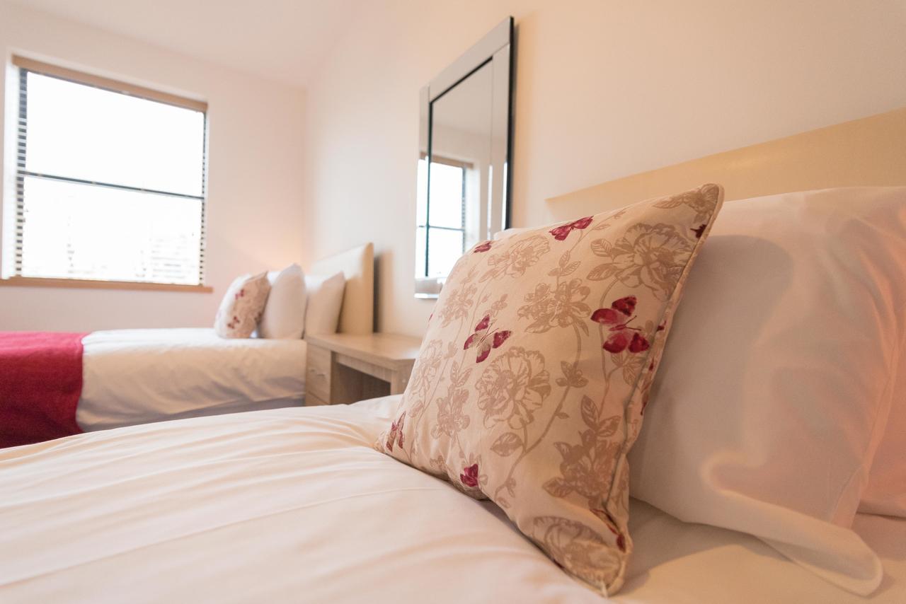 Comfortable Modern In Swindon, Free Parking Sleeps Up To 5 * Swindon