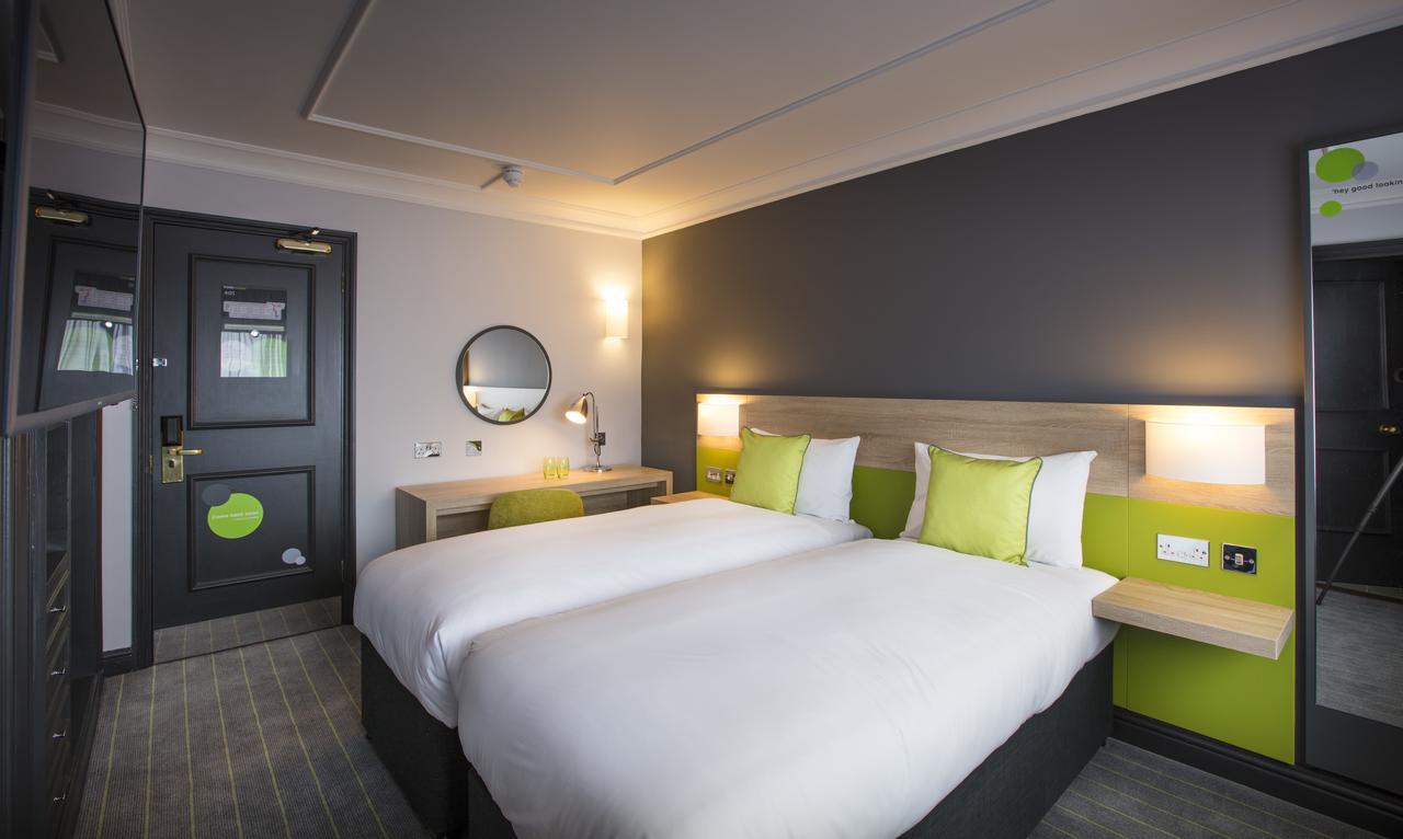 Thistle Express Hotel