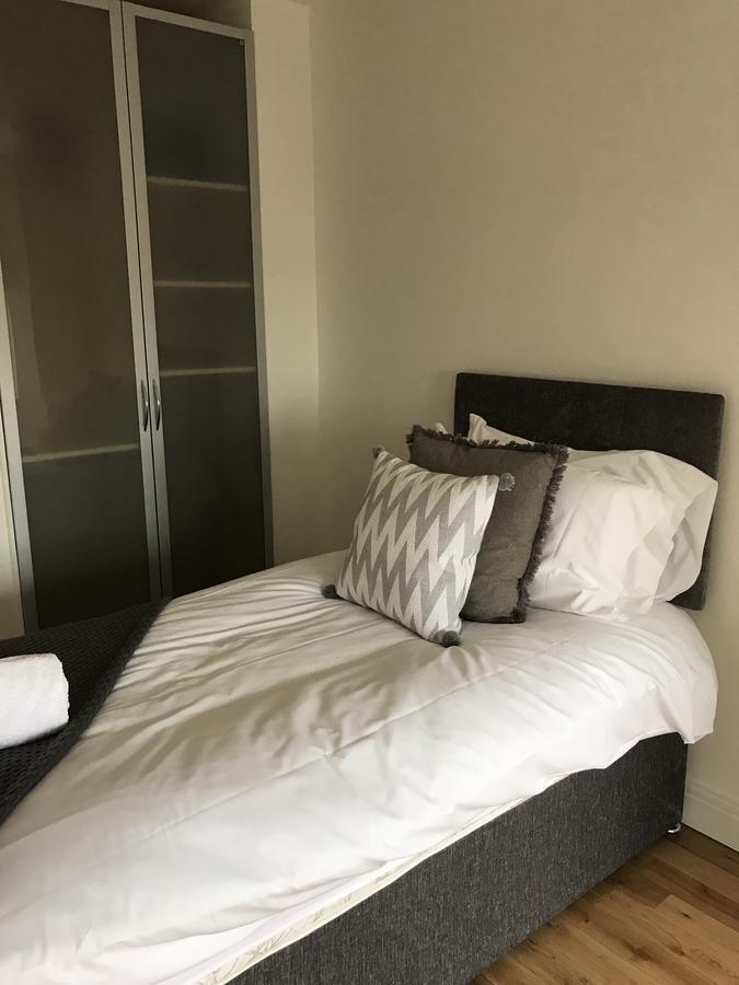 Apartment 1 Farnsby Street 19