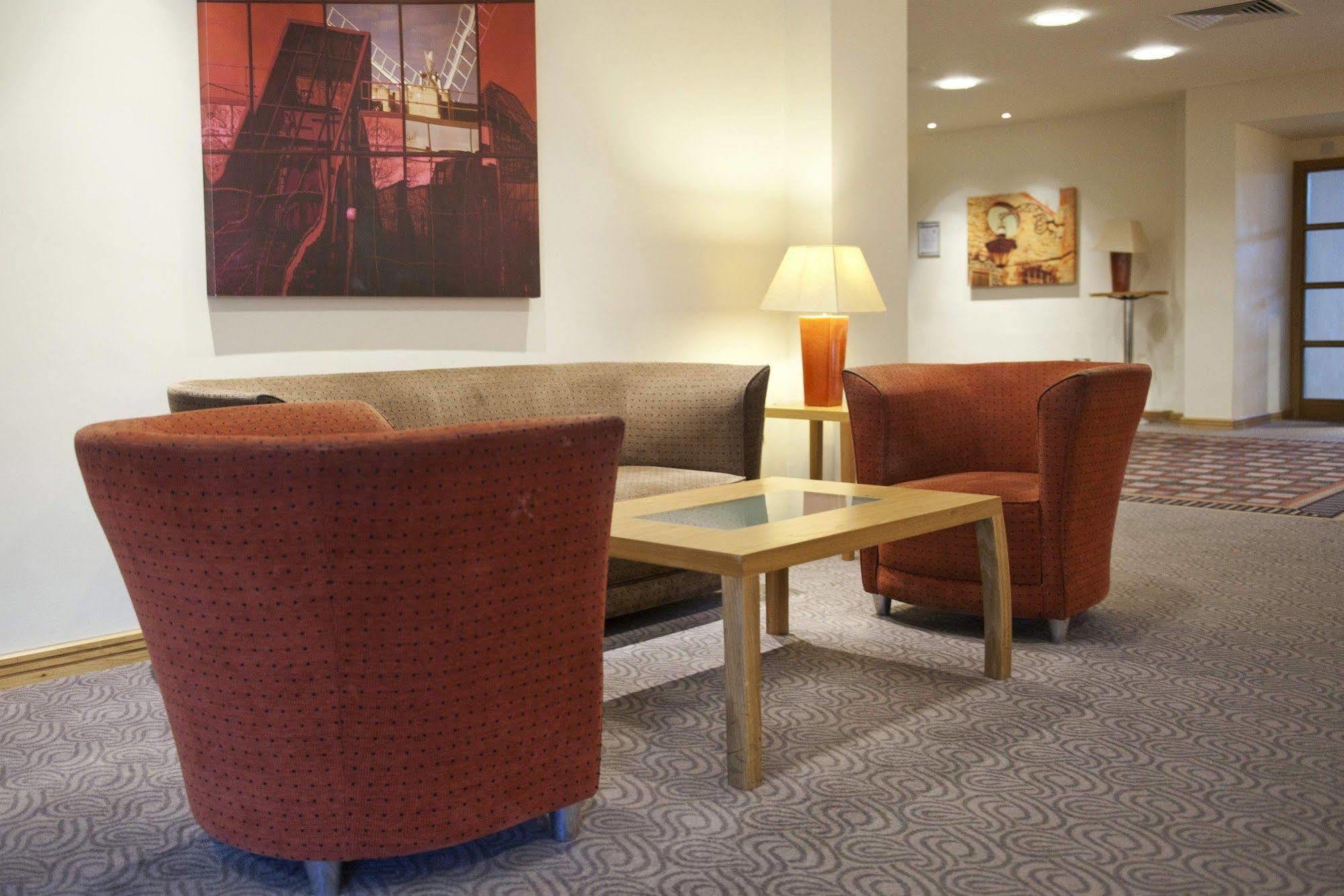 Alexandra House Hotel Swindon