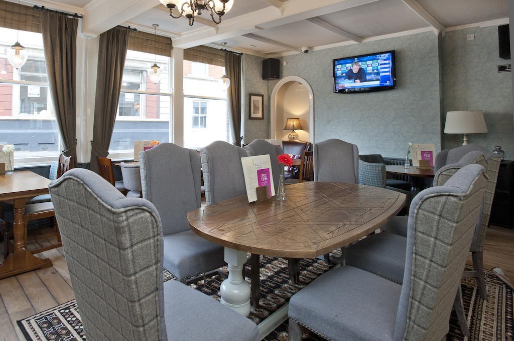 The Goddard Arms 3* Swindon