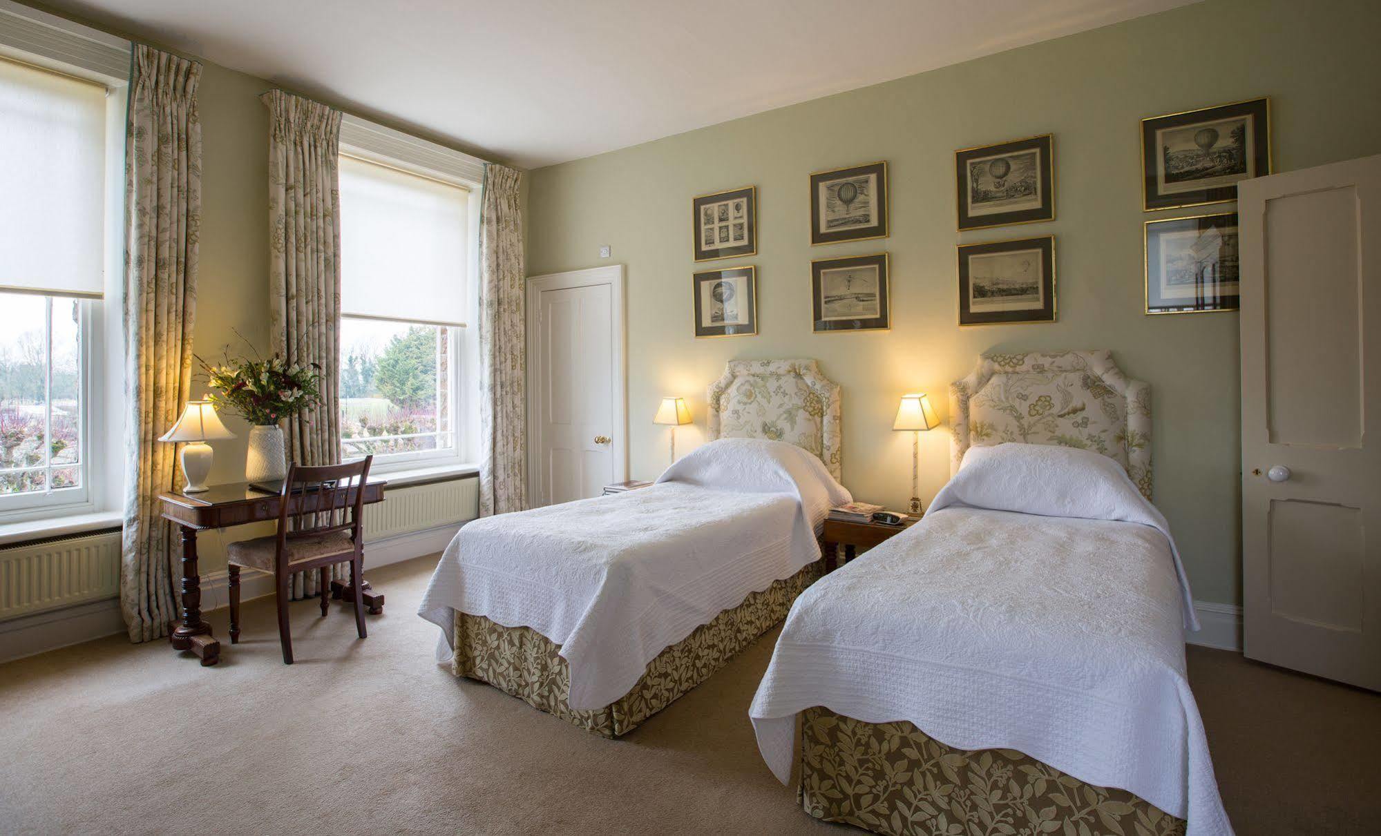 Overtown Manor Bed & Breakfast 5*