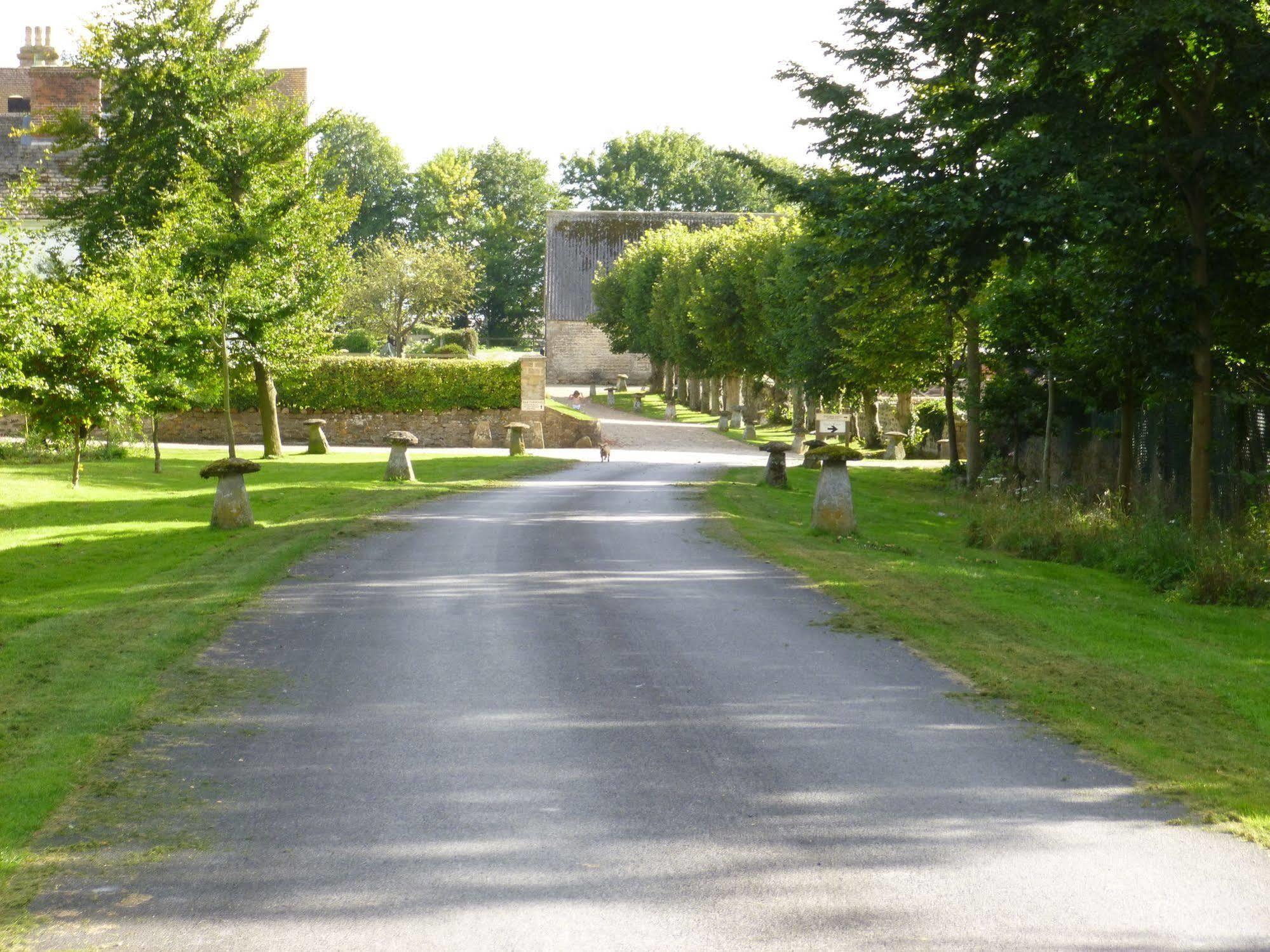 Bed & Breakfast Overtown Manor Swindon
