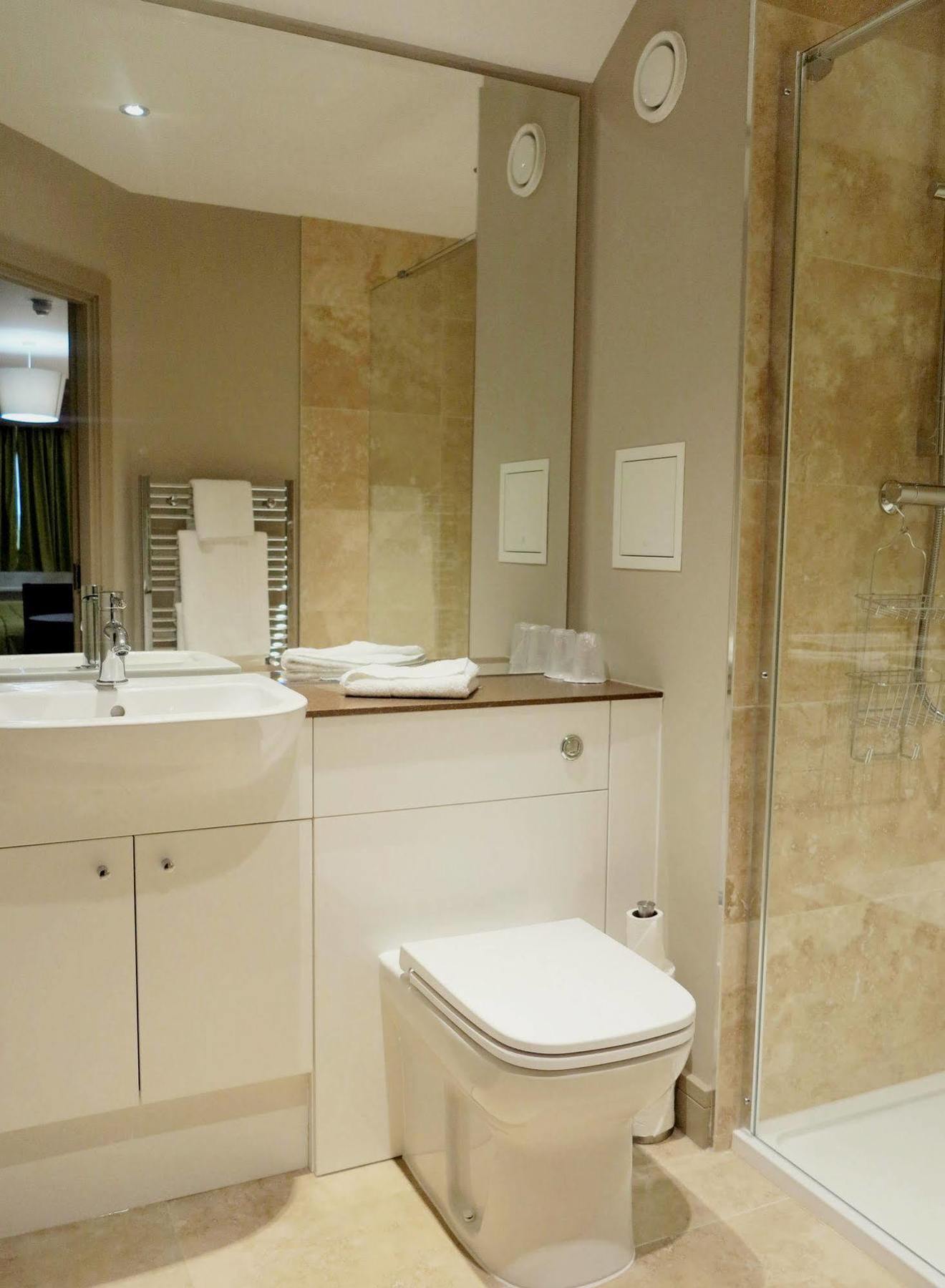 The White Hart, Wroughton 3* Swindon