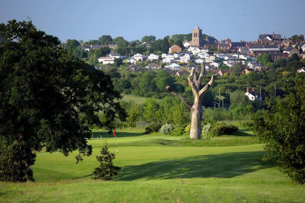 The Wiltshire Hotel, Golf And Leisure 3*