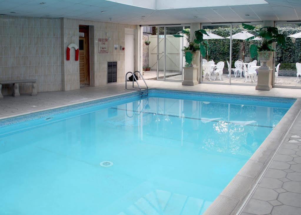 Hotel Lydiard Park & Conference Centre 3*