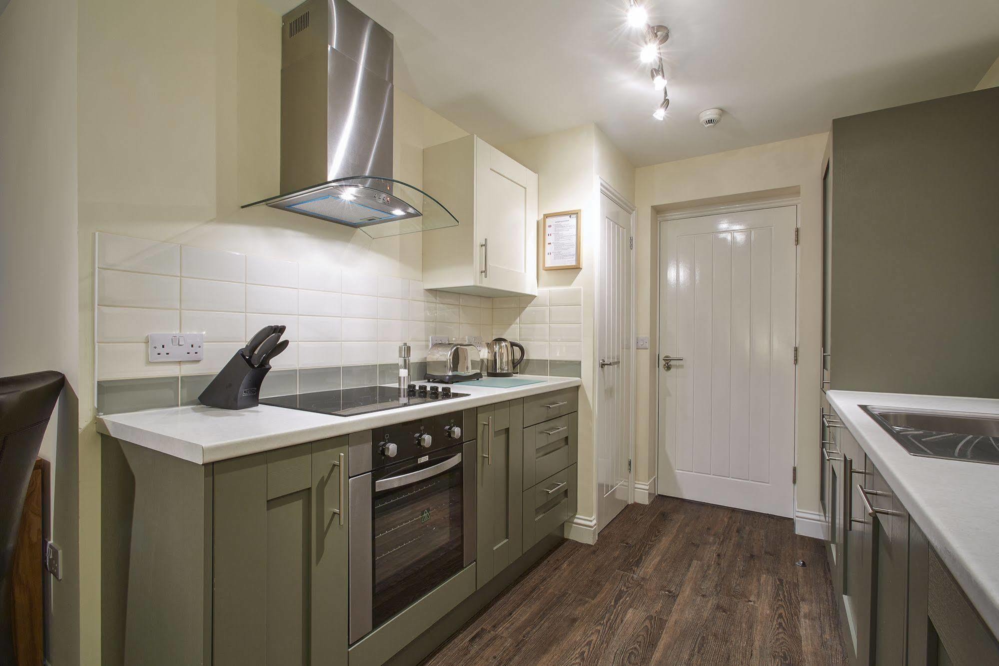 Swan Place Apartments By Viridian Apartments Apartment *