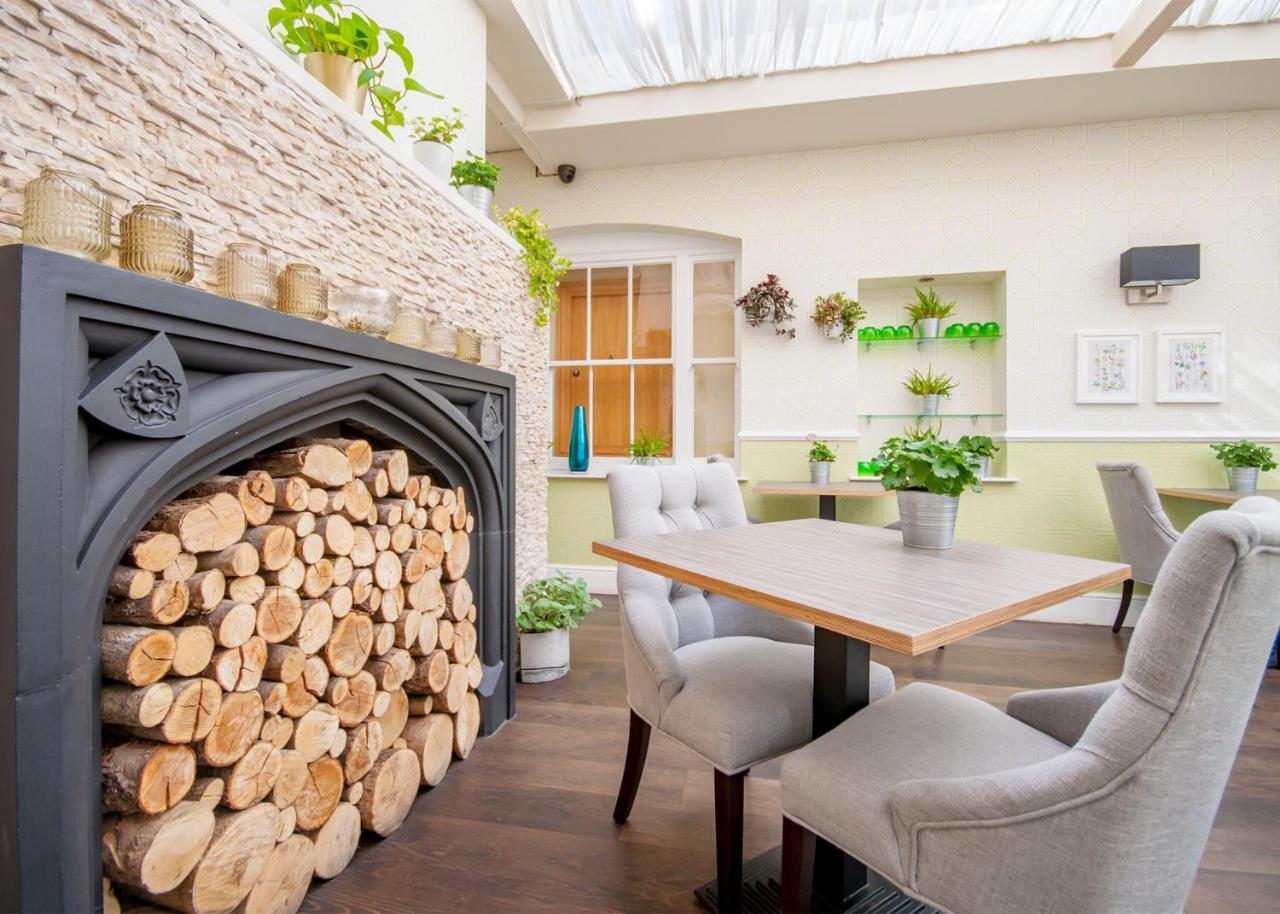 Hotel The Highworth 3*