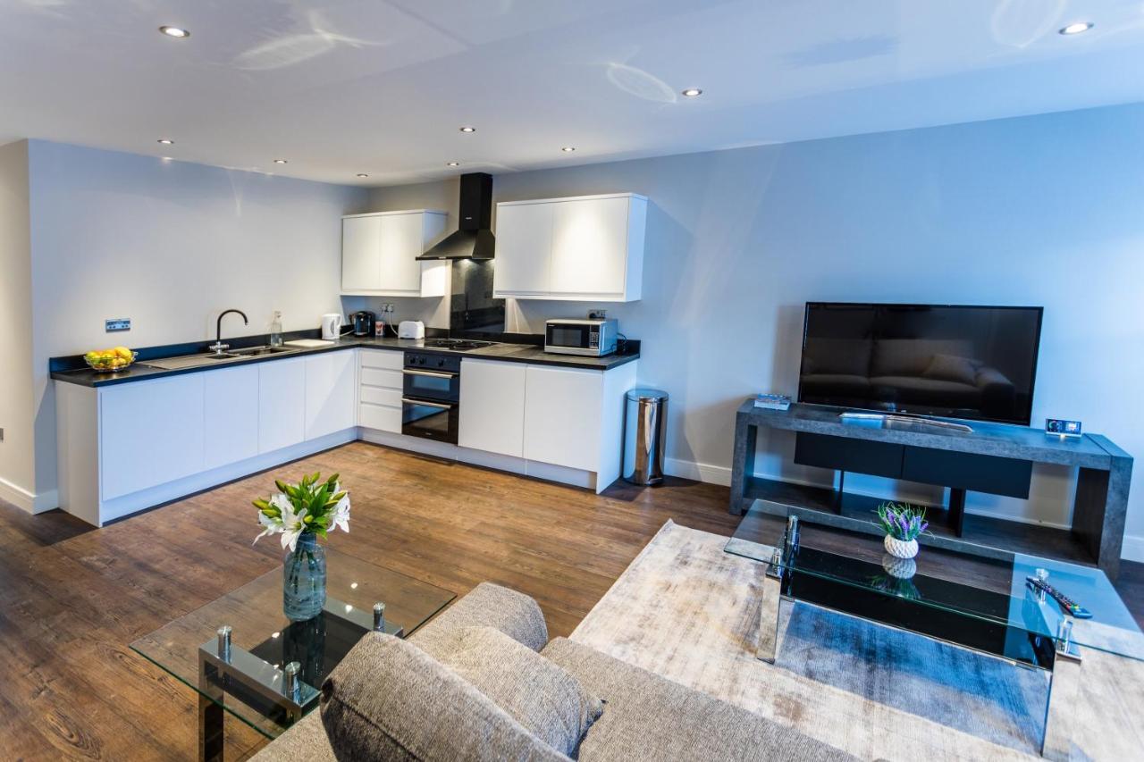 Life Serviced - Old Town Apartment Swindon