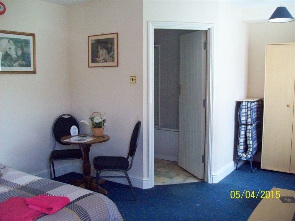 The Crown Hotel 3*