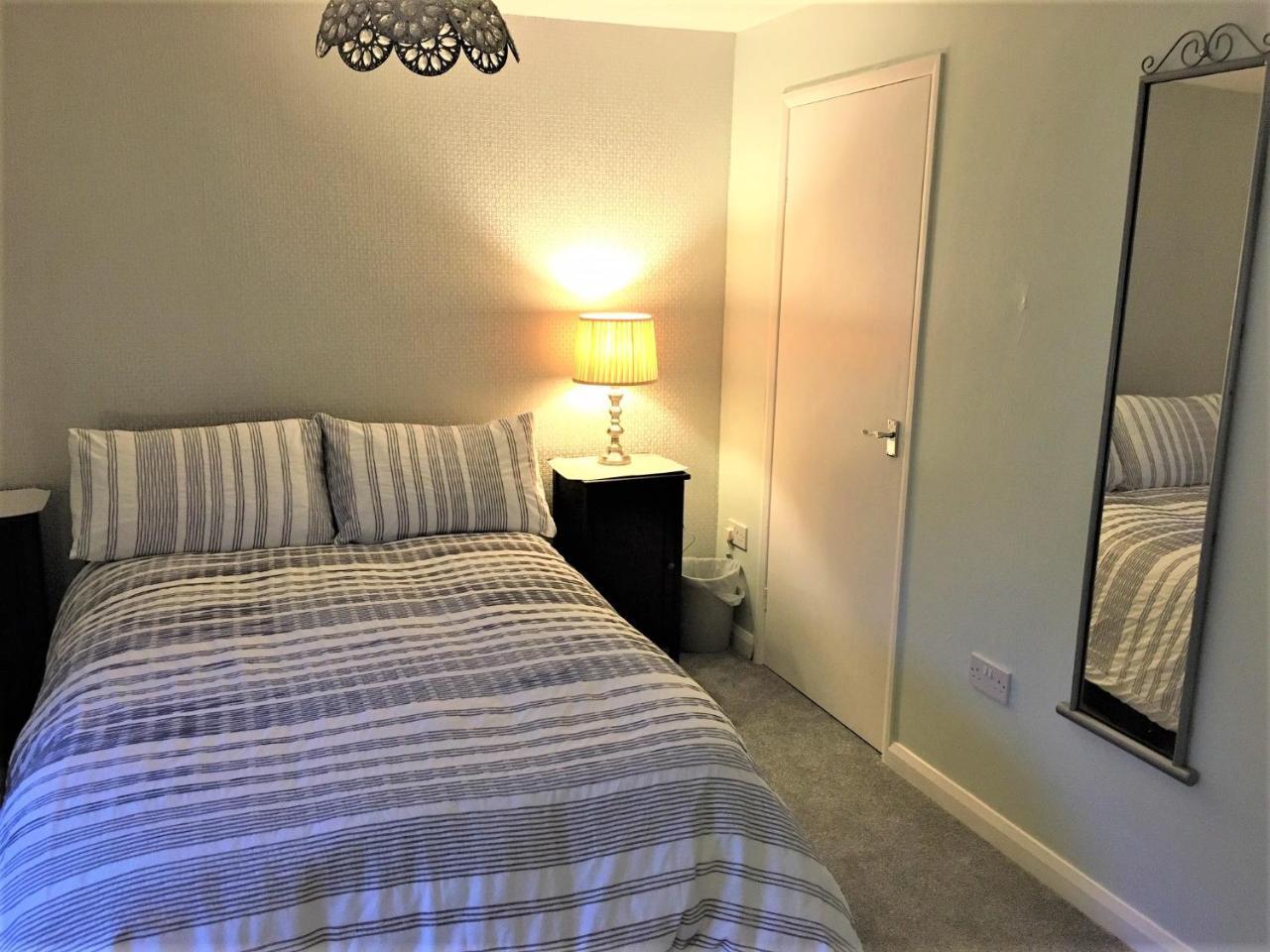 Boxwood Guest House. Swindon