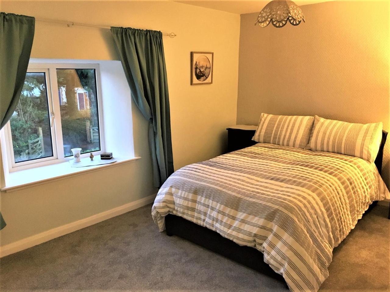 Boxwood Guest House. Bed & Breakfast