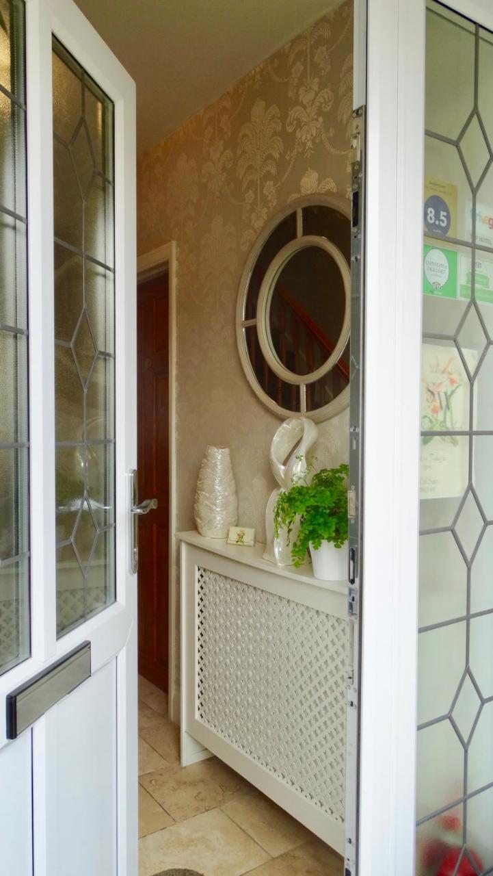 Sw Bed & Breakfast Swindon