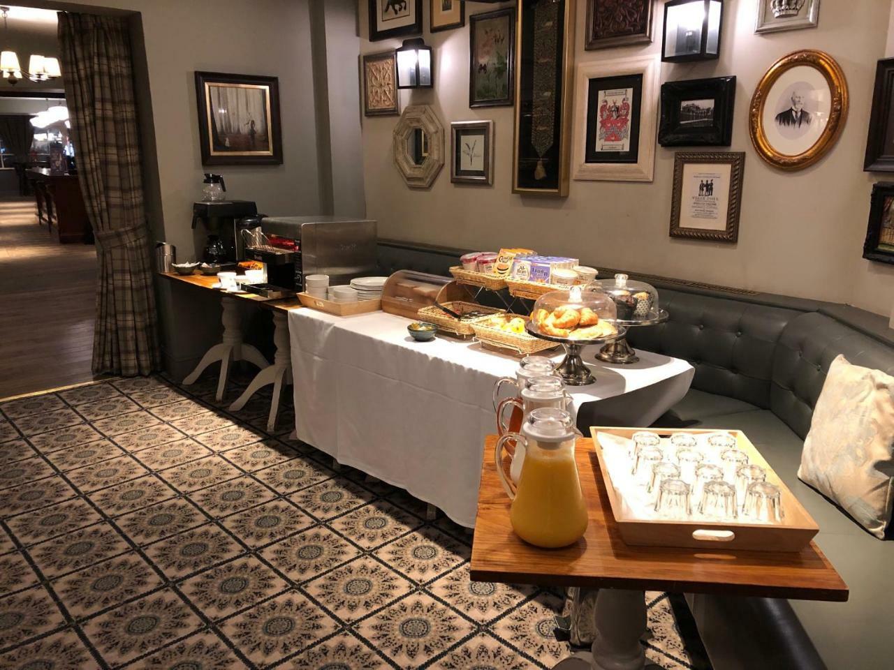 The Goddard Arms 3*